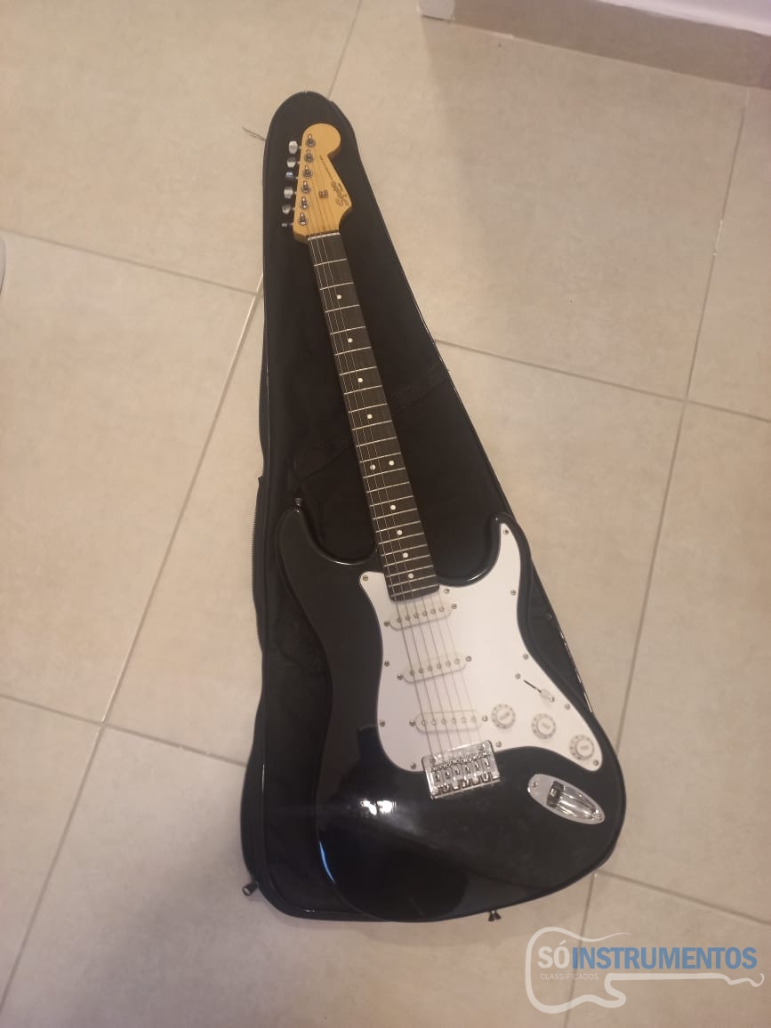 Guitarra Stratocaster Squier Guitarra Stratocaster Squier